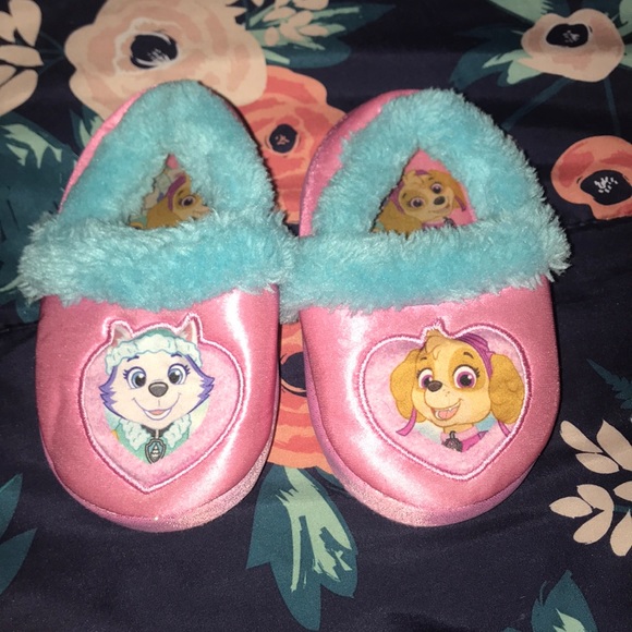 2 for 1🐾Paw Patrol🐾 w/LIGHTS & slippers💕 - Picture 5 of 7